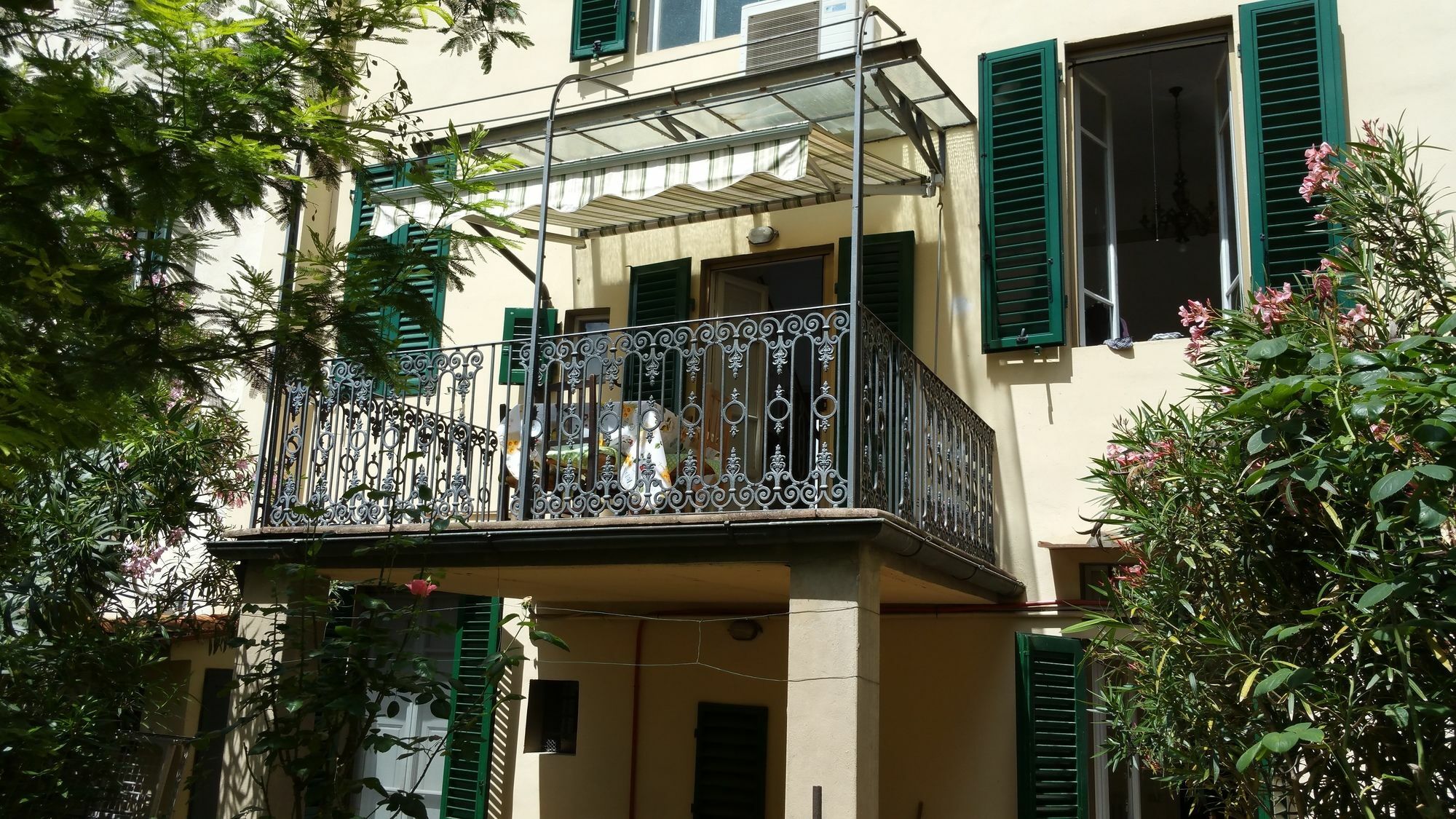 La Villa Nei Fiori フィレンツェ エクステリア 写真